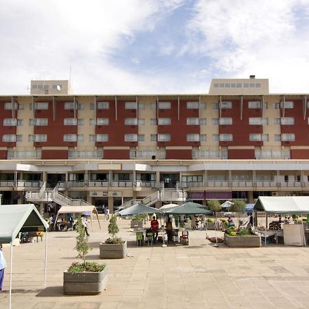 Cresta President Hotel Gaborone Dış mekan fotoğraf