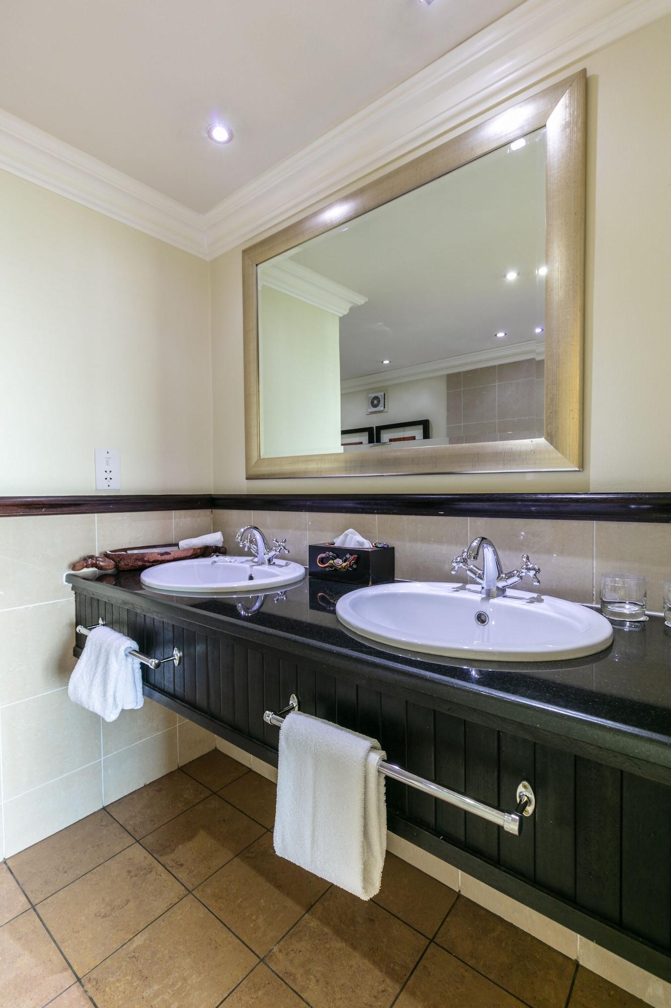 Cresta President Hotel Gaborone Dış mekan fotoğraf