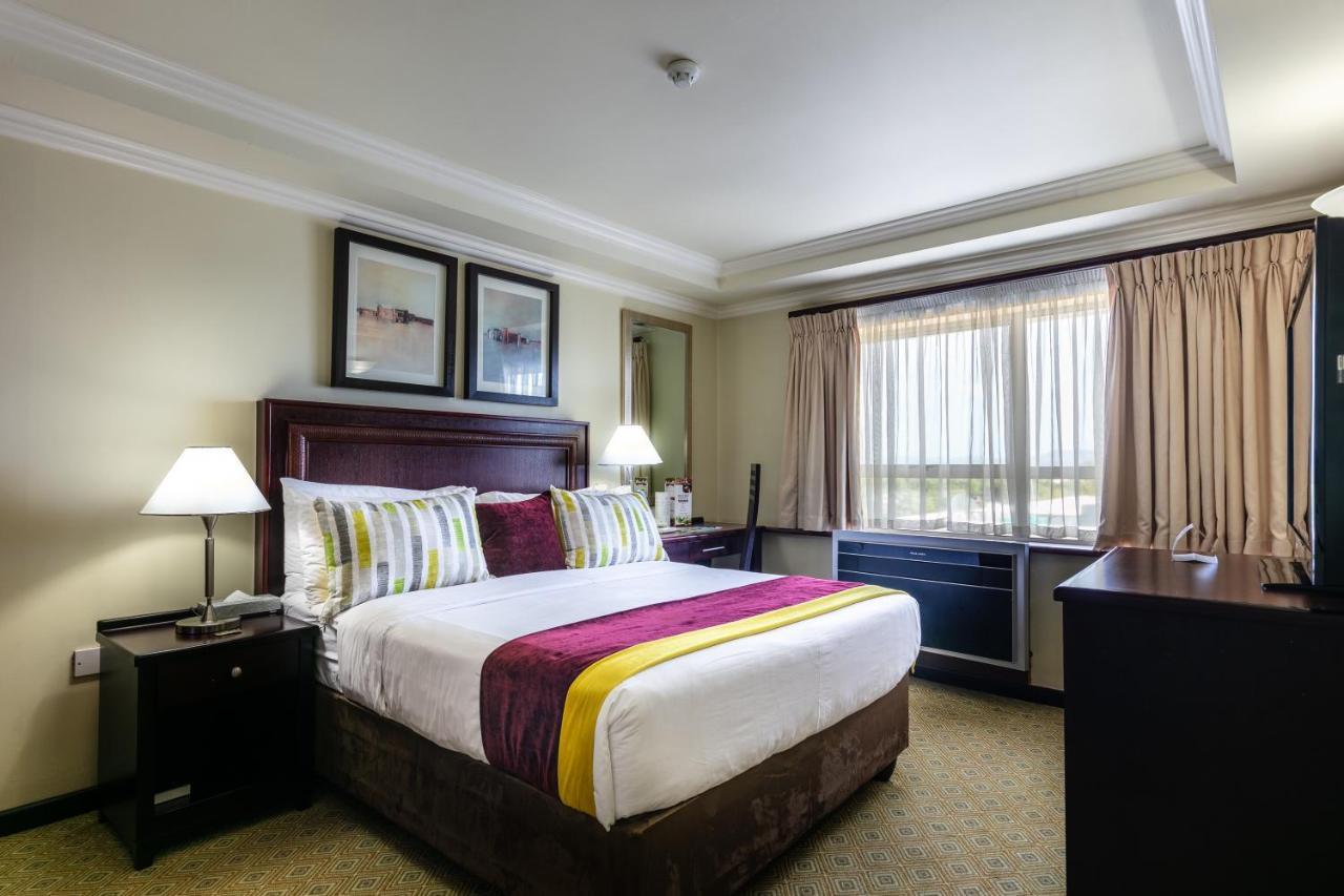 Cresta President Hotel Gaborone Dış mekan fotoğraf