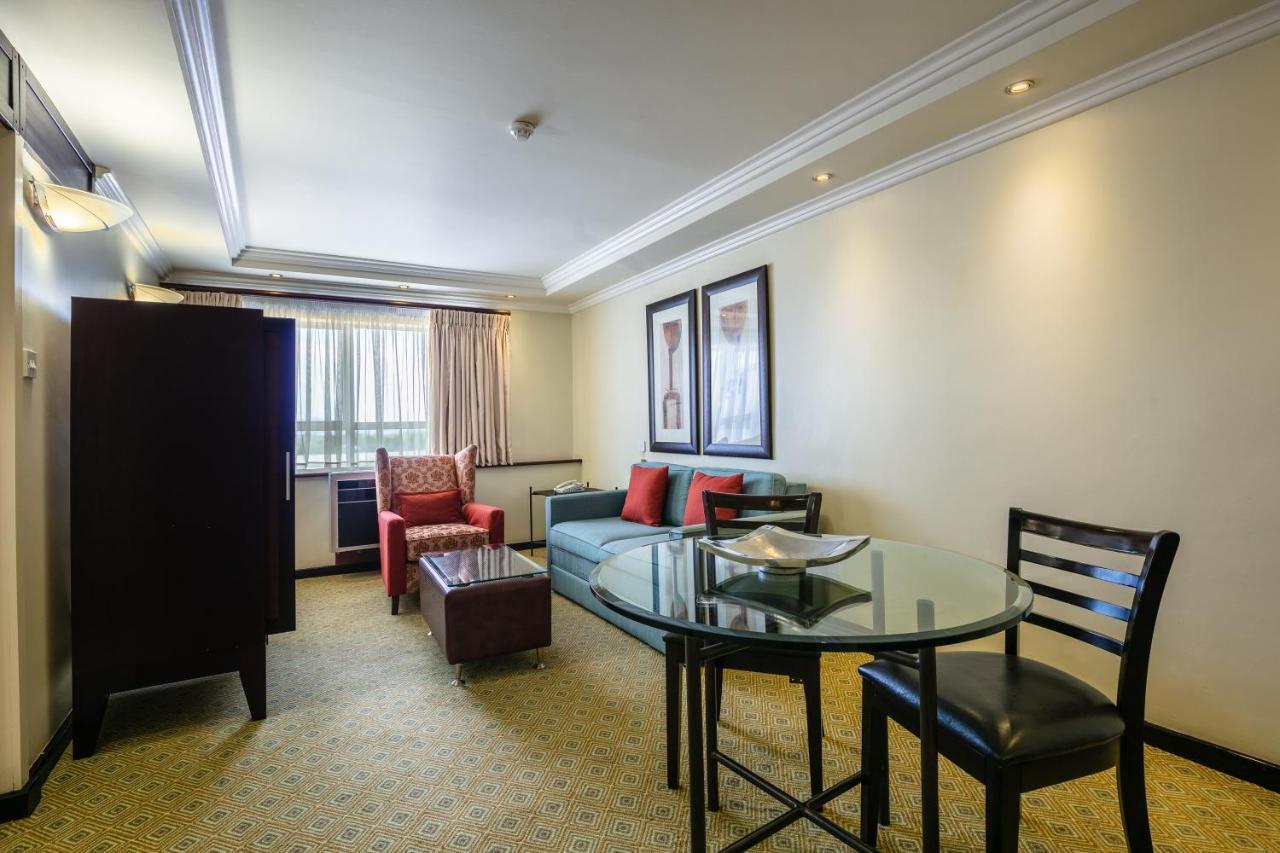 Cresta President Hotel Gaborone Dış mekan fotoğraf