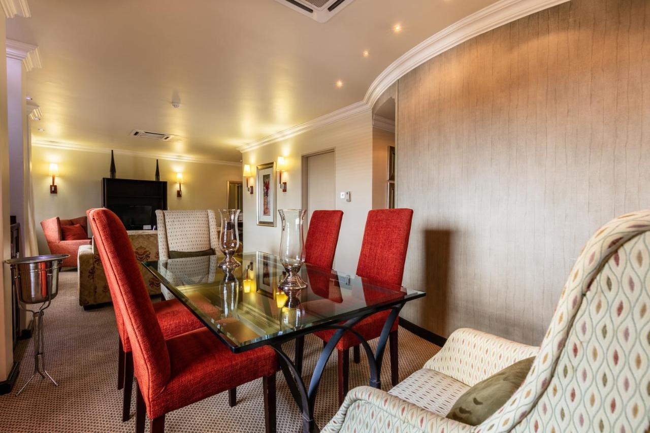 Cresta President Hotel Gaborone Dış mekan fotoğraf