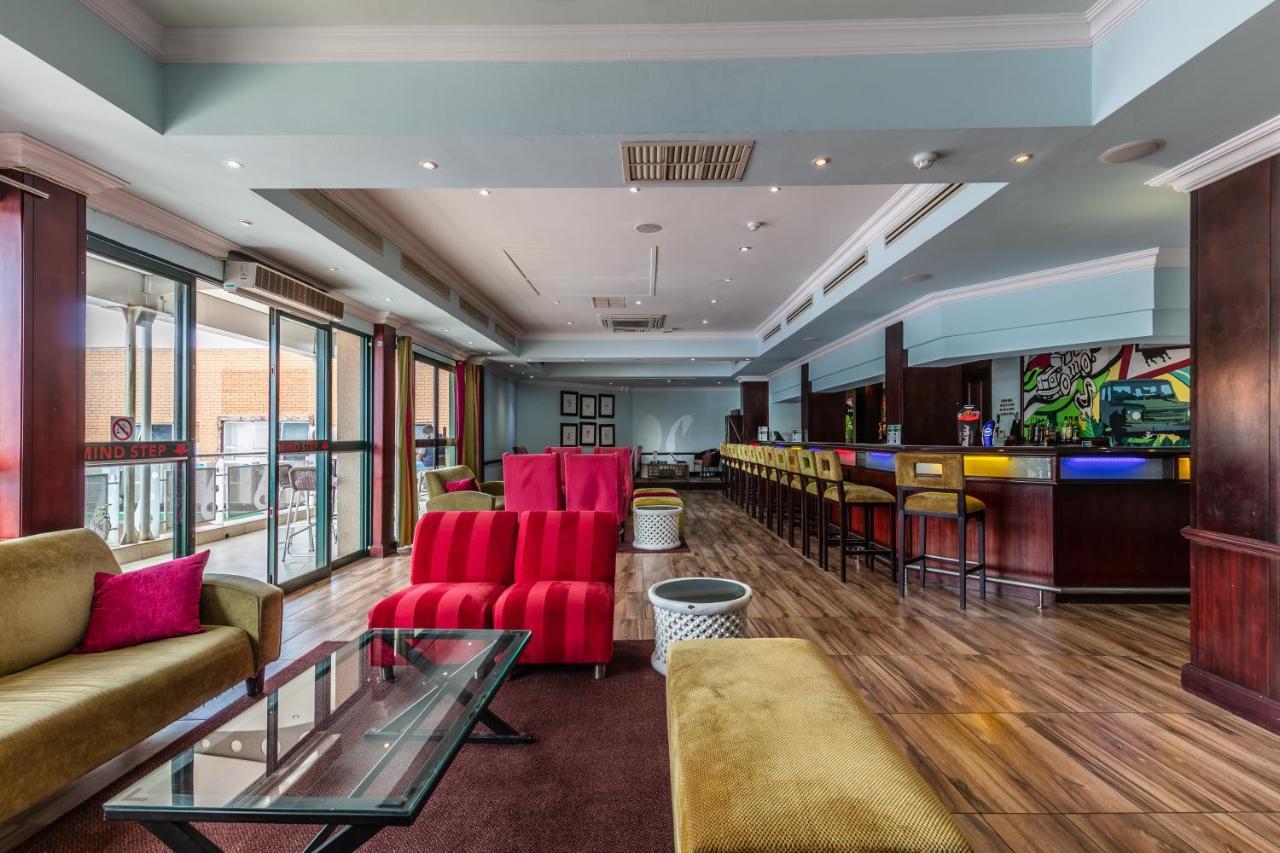 Cresta President Hotel Gaborone Dış mekan fotoğraf