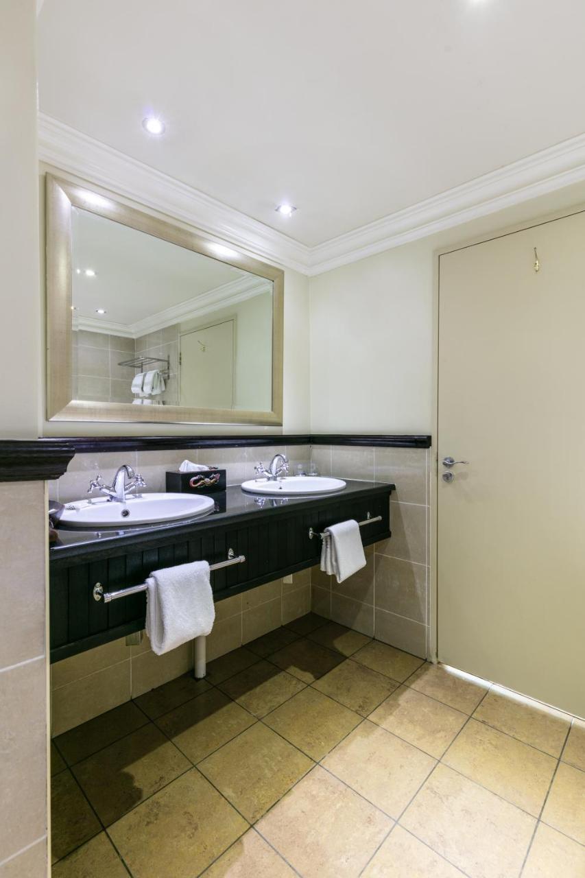 Cresta President Hotel Gaborone Dış mekan fotoğraf