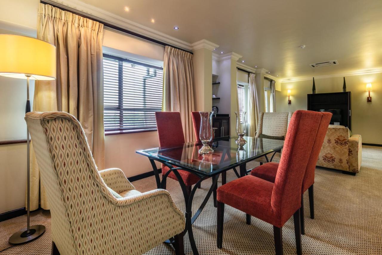Cresta President Hotel Gaborone Dış mekan fotoğraf