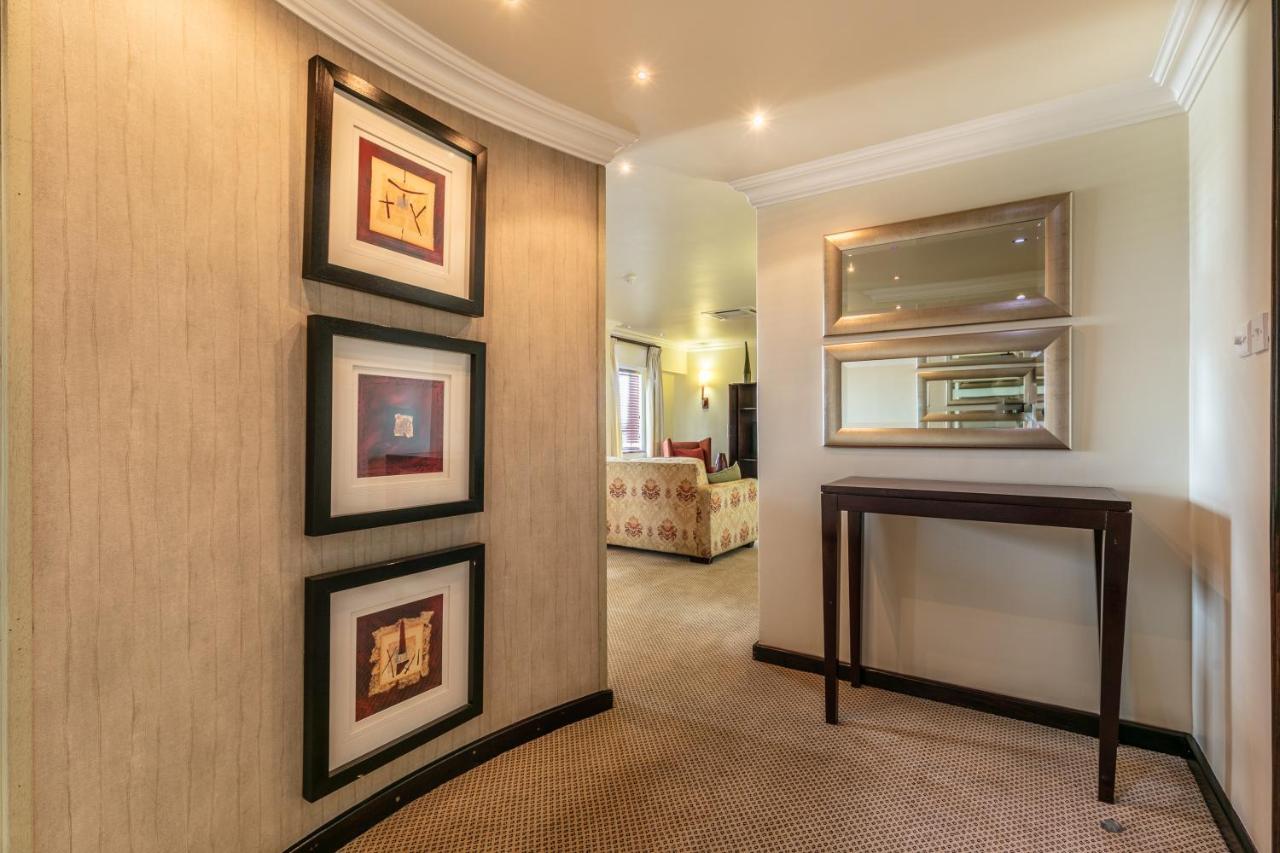 Cresta President Hotel Gaborone Dış mekan fotoğraf